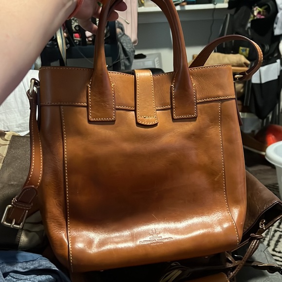 Purses - Picture 3 of 6